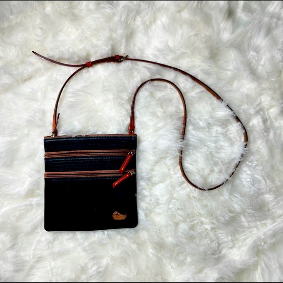 Black Dooney and Burke Crossbody Bag - Picture 1 of 3